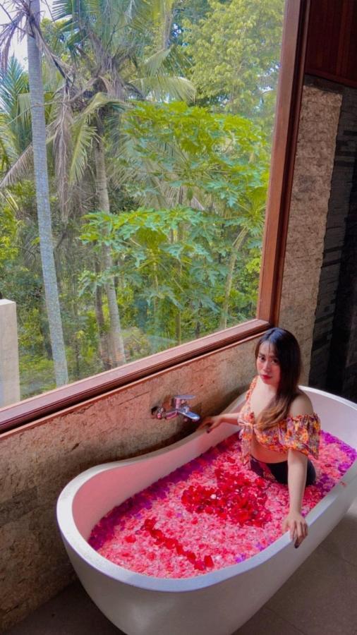 Nirankara Private Pool Villa - By Ubud Paradise Exterior foto